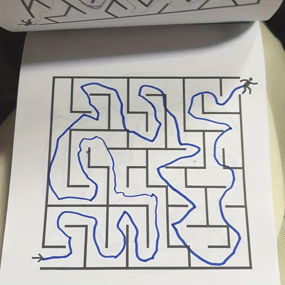 Maze Training Book, Used to Improve Concentration, a Puzzle Game Designed to Enhance Students' Thinking and Attention, an Intellectual Development Toy.